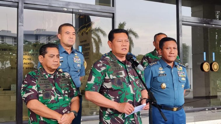 Pesawat Bonanza TNI AL Jatuh Di Selat Madura Ditemukan Terbalik