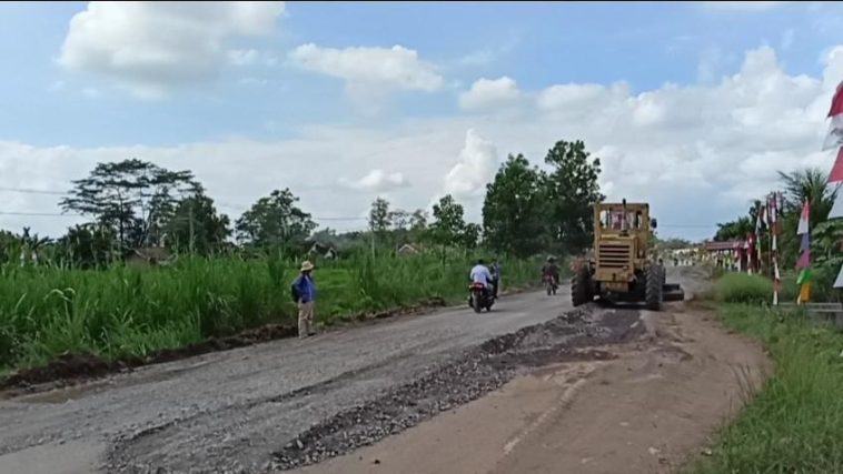 Perbaikan Jalan Lampung Dikebut Jelang Kedatangan Jokowi, Kapan Lelangnya?