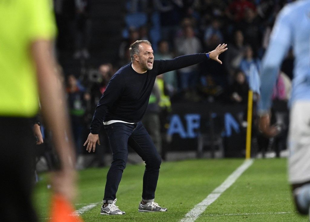 Detik-detik Anak Ajaib Barcelona Menolak Dimainkan, Respons Hansi Flick Sungguh Tak Terduga