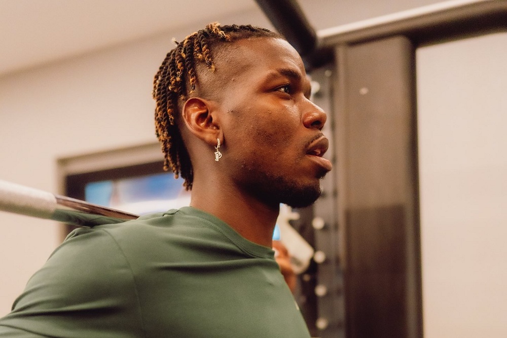 Absen Setahun Lebih, Paul Pogba Kirim Kode Kembali ke Manchester United