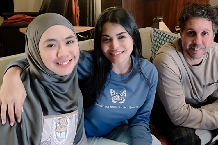 Niat Kuliah Justru Berkesempatan Bintangi Serial Terkenal di Mesir, Oki Setiana Dewi: Pakai Bahasa Sunda