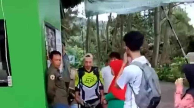 Viral! Harga Tiket Masuk Curug Nangka Mahal Ada Apa?