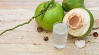 5 Hal yang Terjadi pada Tubuh jika Minum Air Kelapa Setiap Hari