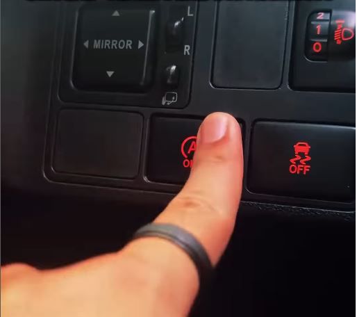 Setuju Enggak, Logo Ini Dipencet Karena Dianggap Simbol Fitur Yang Gak Berguna Di Mobil