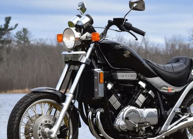 Moge Suzuki Ini Namanya Sama dengan Pulau di Indonesia, Tampang Mirip Harley-Davidson