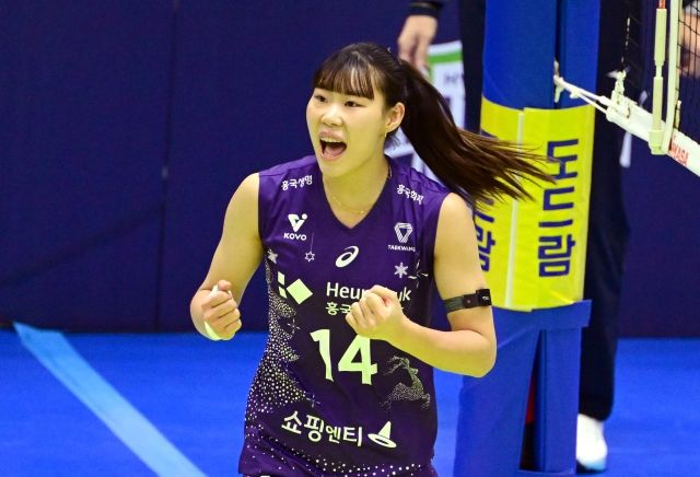 Liga Voli Korea – Tandem Ratu Voli Korsel Diusik karena Gajinya Lebih Kecil dari Mantan Kapten Red Sparks tapi Bantu Pink Spiders Hentikan Kemenangan Megawati Dkk