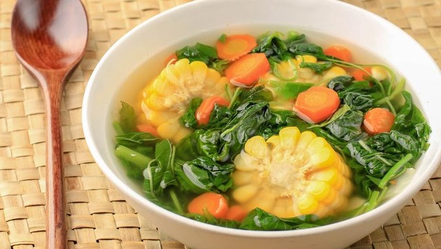 9 Resep Sayur Bening dengan Berbagai Lauk yang Enak dan Mudah Dibuat