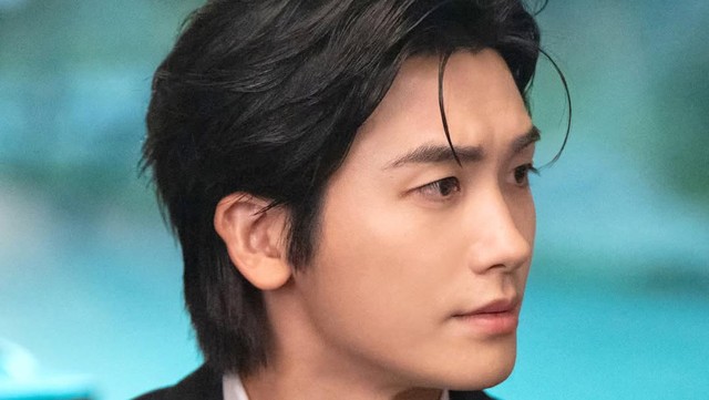 Park Hyung Sik Pancarkan Pesona Misterius dalam Poster Drakor Baru, ‘Buried Hearts’