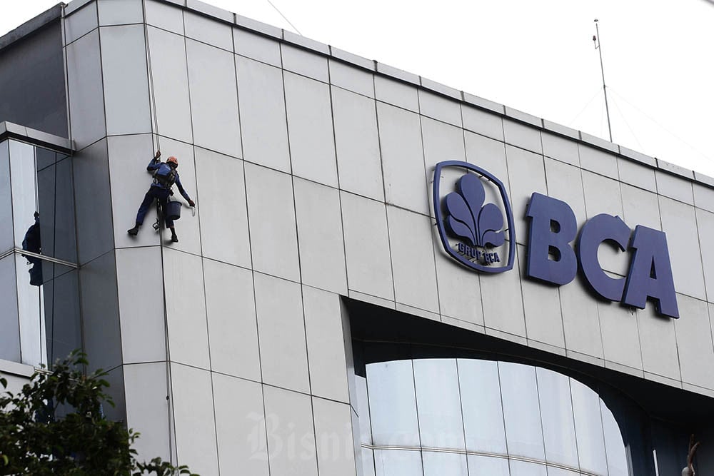 Saham BBCA Anjlok di Awal 2025, Dividen Jadi Katalis Penyelamat?