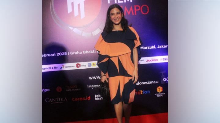 Dian Sastrowardoyo: Daya Tarik dan Inspirasi Industri Film Indonesia