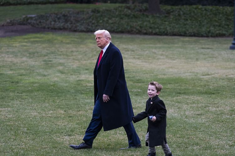 Gambaran Dekatnya Trump dengan Lil X, Anak Elon Musk, yang Viral di Medsos