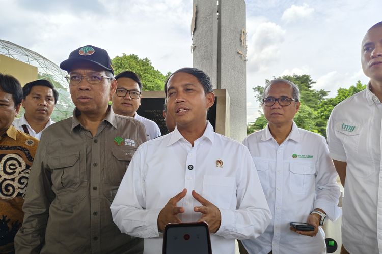 Temuan Ladang Ganja di Bromo: Menhut Tegas Staf Saya Lebih Cocok Menanam Singkong