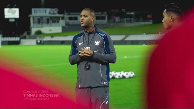 Patrick Kluivert Siap untuk Debut Gemilang, Menargetkan Kemenangan Kontra Australia