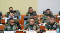 Panglima TNI: Anggota Saya Masih Ada yang Ngojek hingga Jualan Es, Masa Disebut Bisnis? Panglima TNI: Anggota Saya Masih Ada yang Ngojek hingga Jualan Es, Masa Disebut Bisnis?