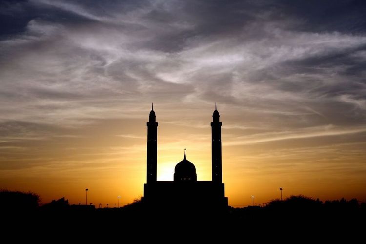 Kapan Malam Suci Lailatul Qadar 2025? Inilah Petunjuknya