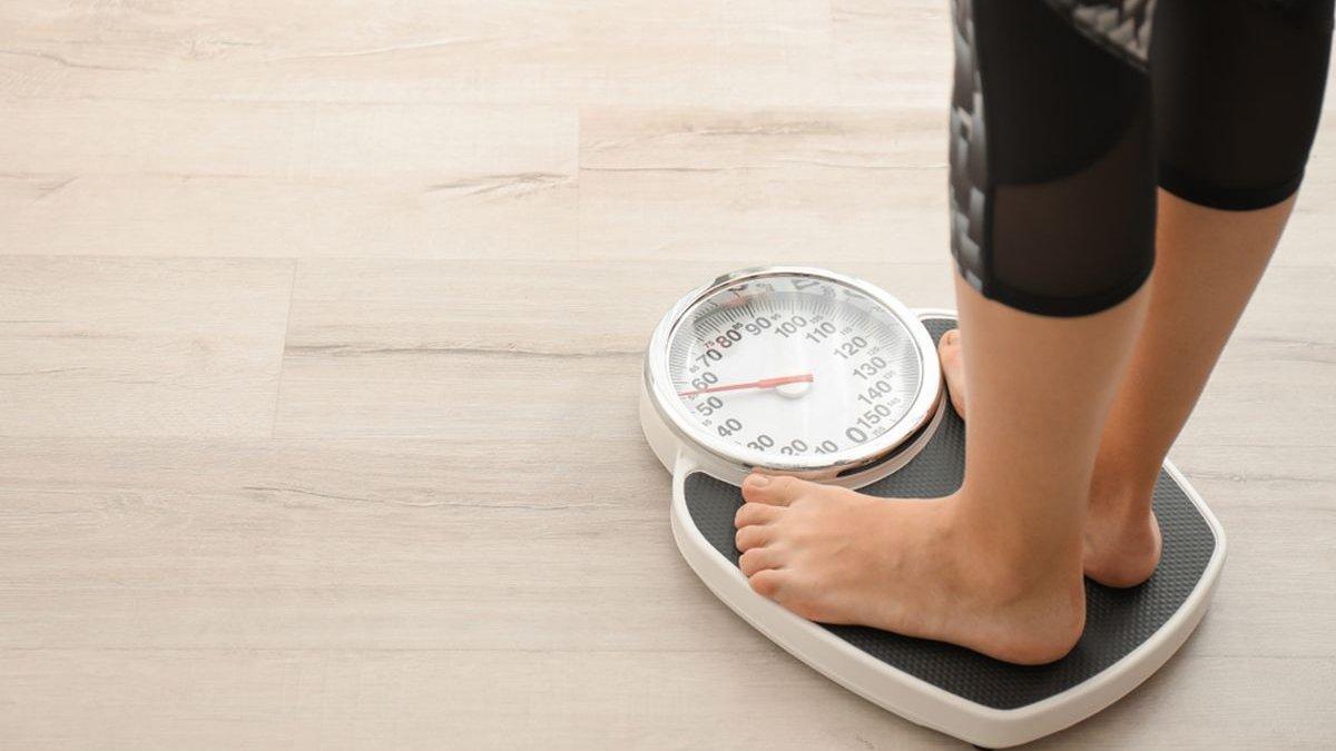 5 Alasan Berat Badan Tak Kunjung Turun Setelah Melahirkan: Apa Saja Ini?