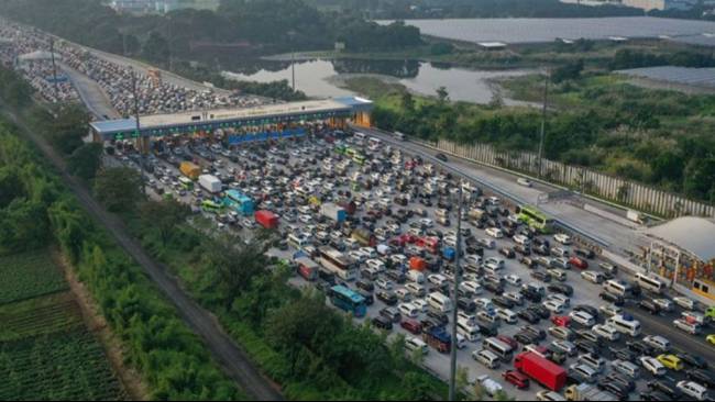 Jadwal Sibuknya Arus Mudik Lebaran 2025: Hindari Waktu-Waktu Rawan Macet