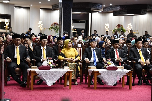 THR untuk Anggota DPR Cair Hari Ini: Ketahui Jumlah Pastinya dan Detail Lengkapnya