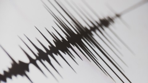 Gempa 4,8 Magnitudo Getarkan Sukabumi: Warga Panik Sebentar