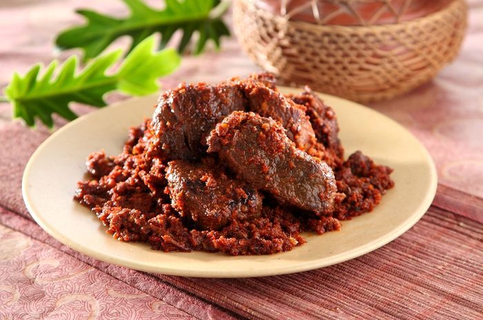 4 Tipu Simpan Rendang Lebaran Biar Tahan Lama dan Lembut, Harus Diperhangat?