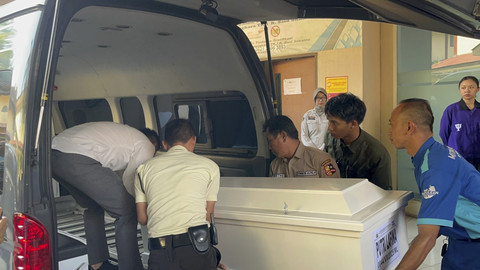 RS Polri Serahkan Jenazah 4 Korban Kebakaran Bukit Duri