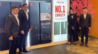 Kulkas Toshiba 711 Liter Pecahkan Rekor MURI