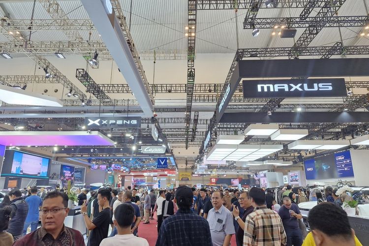 Panduan Wisata GIIAS 2025: Tiket, Bus, dan Tips Jangan Bingung