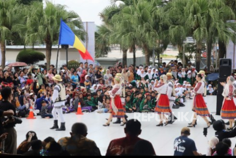 Seni Rusia dan Korea Selatan Memeriahkan EBIFF di Kalimantan Timur