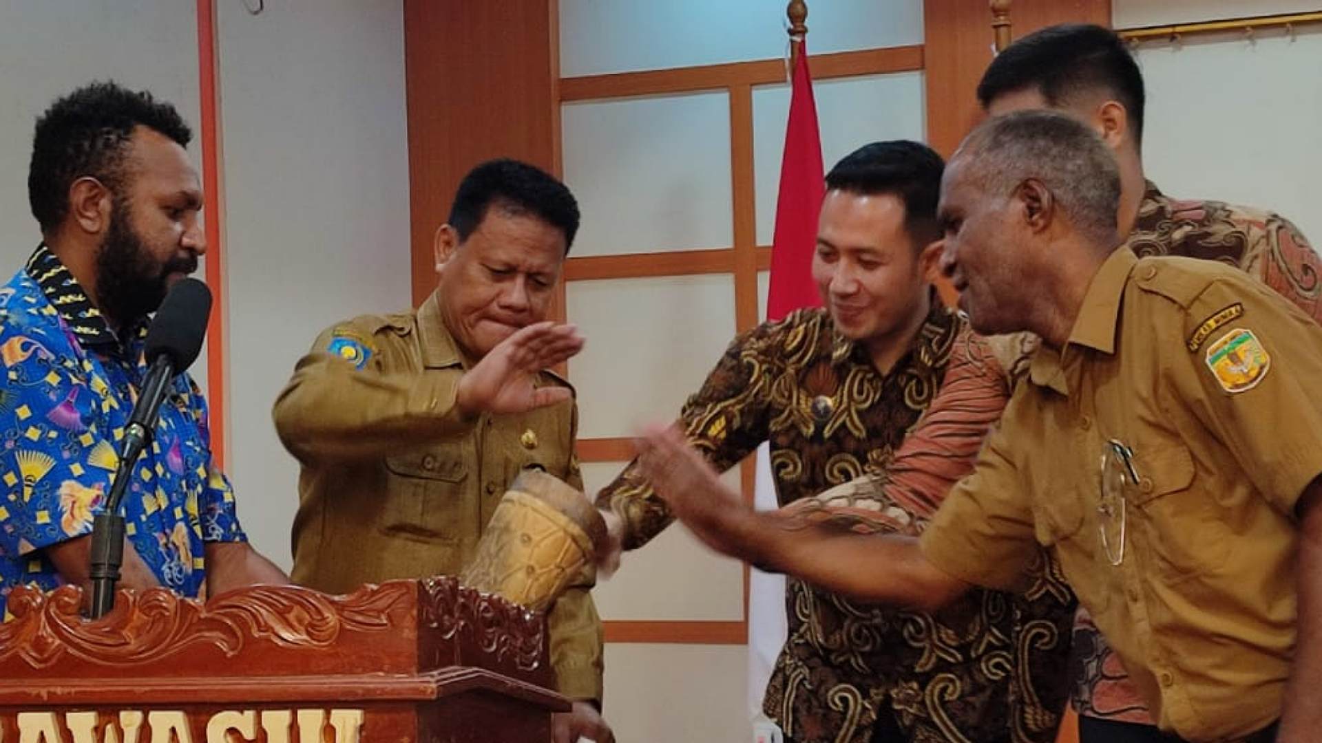 Pemkab Mimika Akan Terapkan Absen Fingerprint untuk Laporan ke KPK