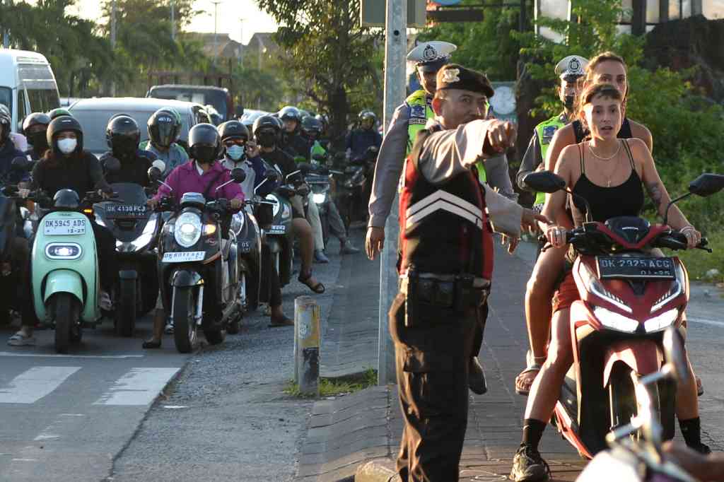 Ratusan Wisatawan Asing Datang ke Kupang, Oceania World Travel Akui Daya Tarik Budaya