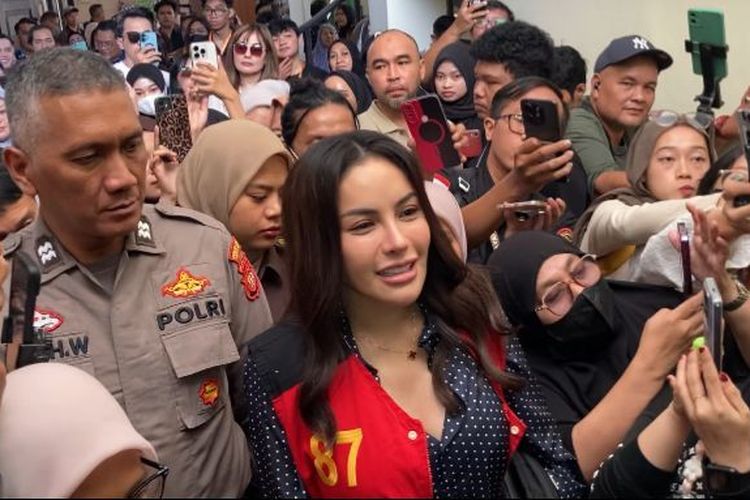 Sidang Nikita Mirzani, Terungkap Pihak yang Diduga Uji Lab Produk Reza Gladys