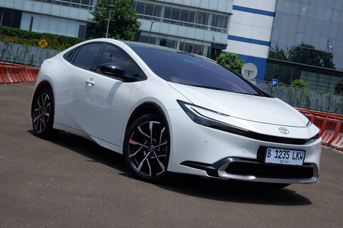 Ignasius Jonan: PHEV Teknologi Unggulan untuk 25 Tahun ke Depan