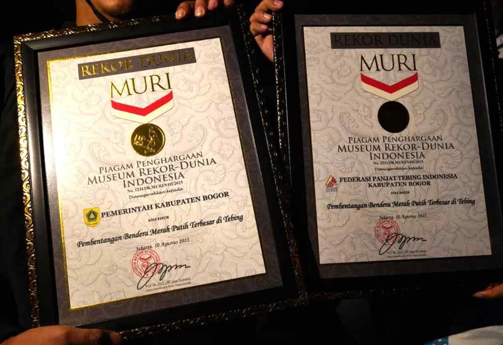 Pemkab Bogor Pecahkan Rekor MURI Bentangkan Bendera Merah Putih Raksasa