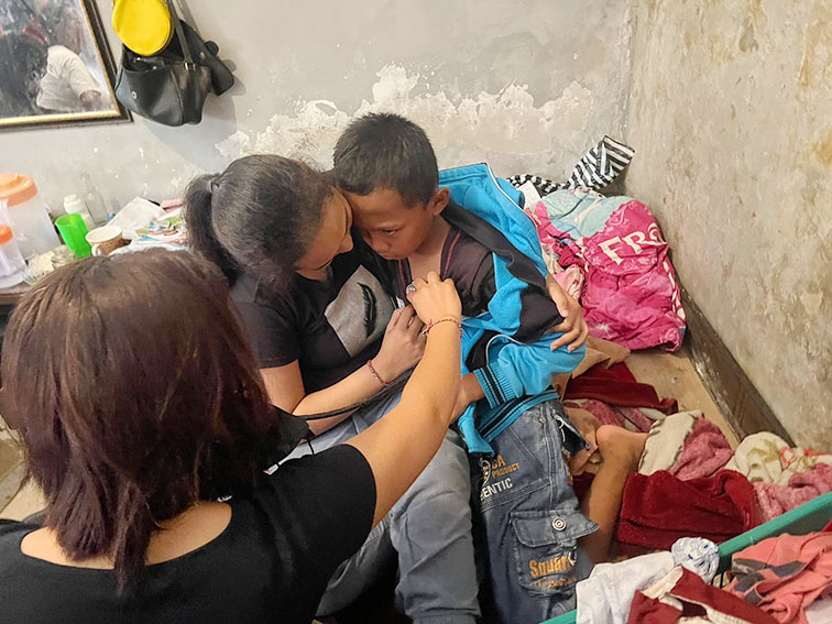 Sinopsis Film WEAPONS: Misteri 17 Siswa SD Hilang Tiba-Tiba di Malam Hari