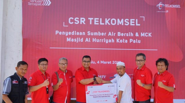 Aksi Bersih Telkomsel Hiasi Wisata Kepulauan Riau dan Sulawesi Utara