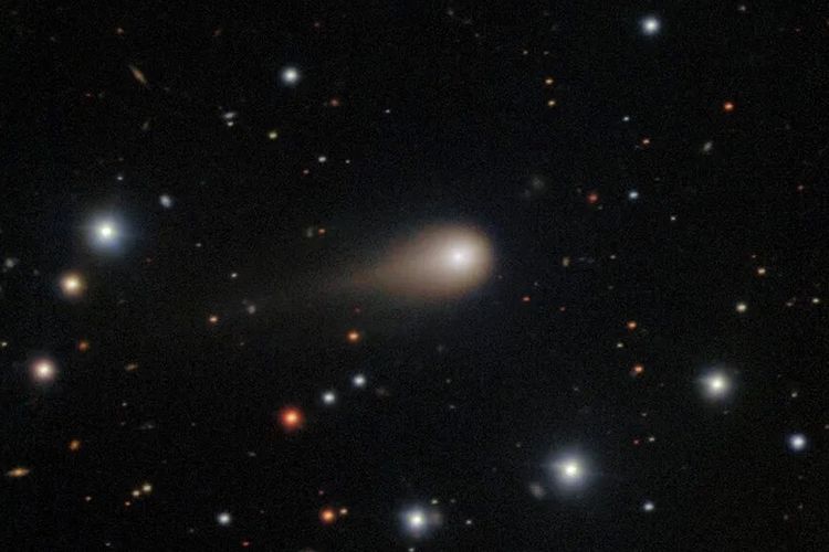 Komet Antar Bintang 3I/ATLAS Berubah Jadi Hijau, Mengapa?