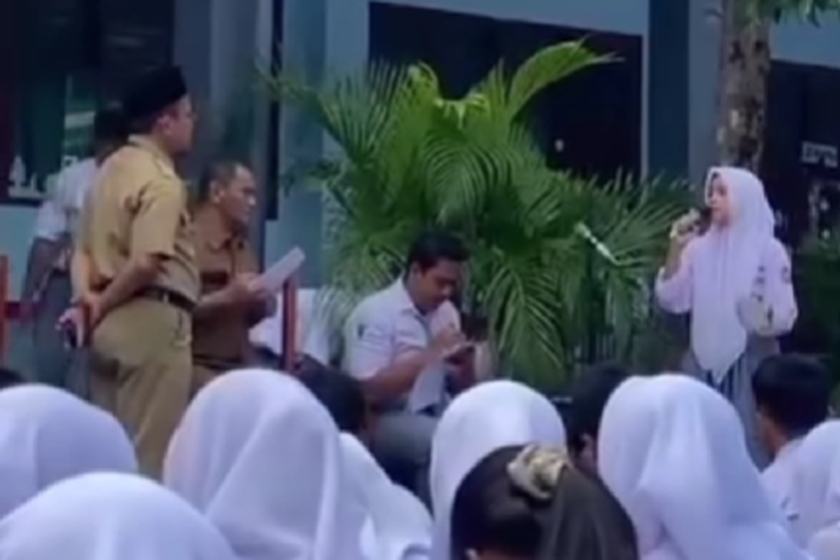 Kepala Sekolah Dihujat Siswa SMA Terkait Masjid yang Mangkrak Dua Tahun