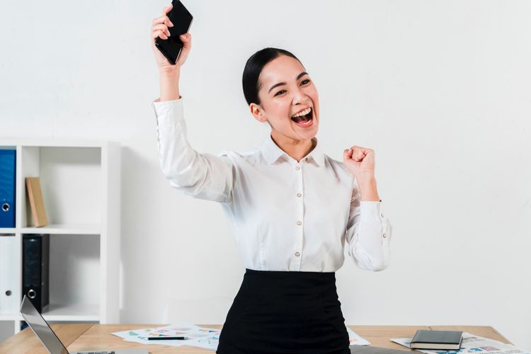 Naik Pesat! 6 Zodiak Dapat Kenaikan Gaji dan Karier Mengesankan, Apakah Anda Termasuk?