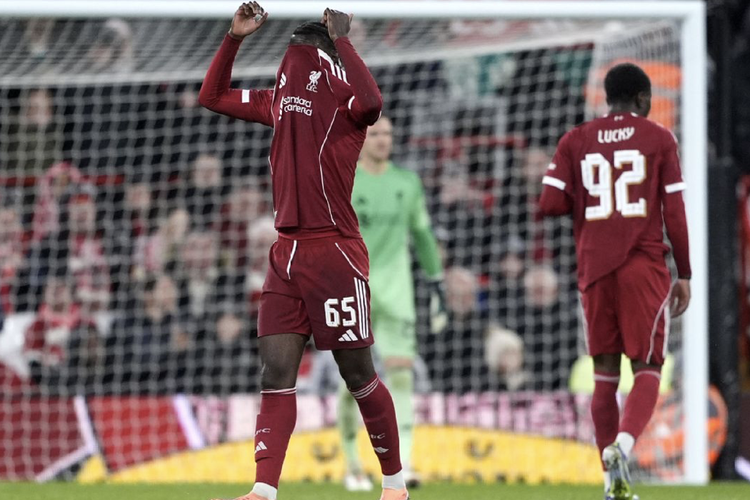 Arne Slot Turunkan 10 Pemain Berbeda, Liverpool Kalah 0-3 dari Crystal Palace