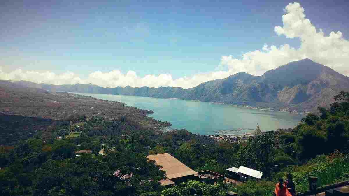 Gunung Batur dan Danau Batur: Pesona Alam yang Memukau di Jantung Pulau Dewata