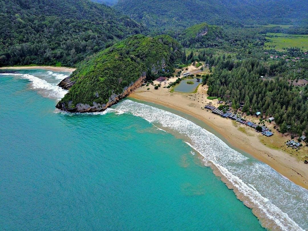 Pantai Lampuuk: Keindahan Aceh Yang Bangkit Dari Tsunami, Kini Memanggil Para Pelancong