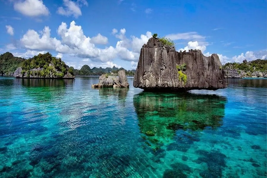 Pulau Misool: Permata Tersembunyi Raja Ampat yang Memukau