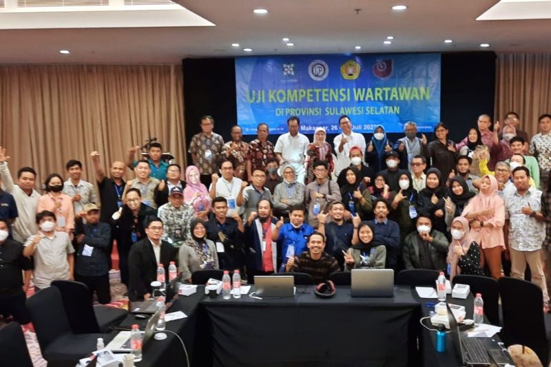 Puluhan Peserta Ikuti Uji Kompetensi Wartawan di Edotel Padang, 1 Kelompok Utama dan 3 Madya