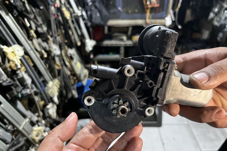 Biaya Servis Dinamo Power Window: Informasi Penting