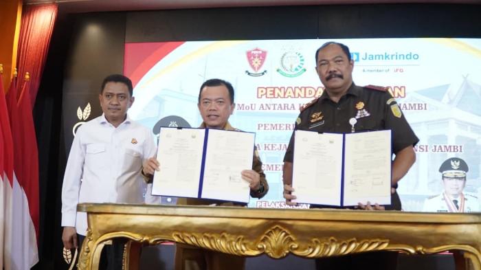 Gubernur Al Haris, Kepala Daerah Jambi, dan Kejati Tandatangani MoU Pidana Kerja Sosial