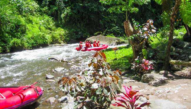 Ahli geologi ungkap video viral aliran sungai putus di Sumatera Barat
