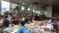 Kasih Ibu, Lontong Cap Go Meh, dan Kerasnya Dunia Kuliner