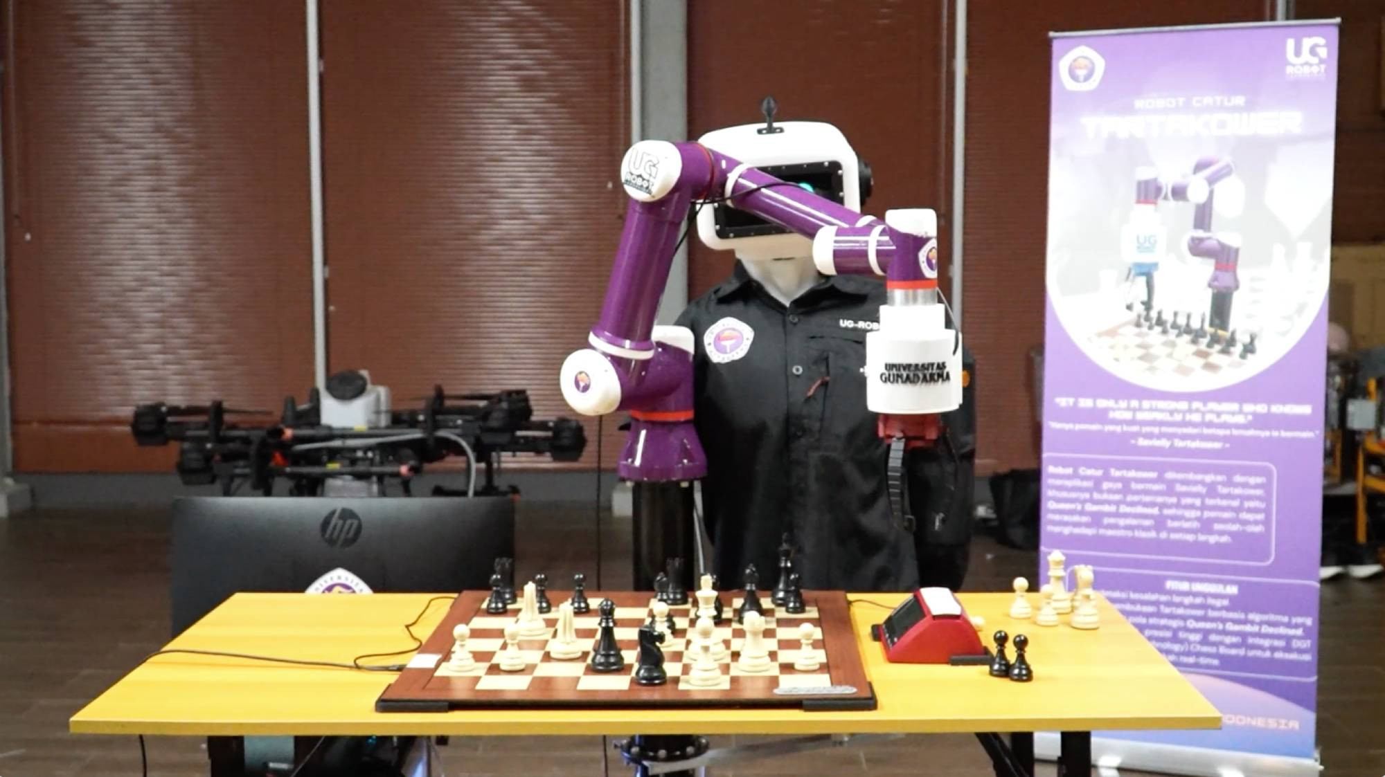 Universitas Gunadarma Perkenalkan Robot Catur Canggih Tartakower