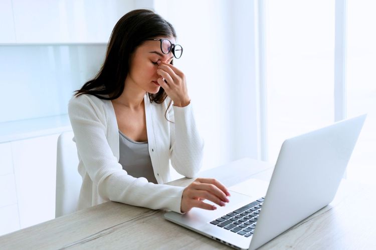 Inovasi Teknologi SiLK: Solusi Baru untuk Koreksi Mata Minus dan Silinder