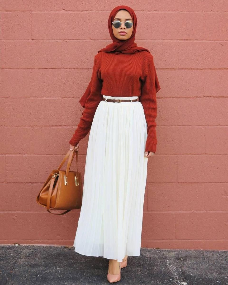 Baju Merah Pas dengan Jilbab Warna Apa? 14 Rekomendasi Ini!